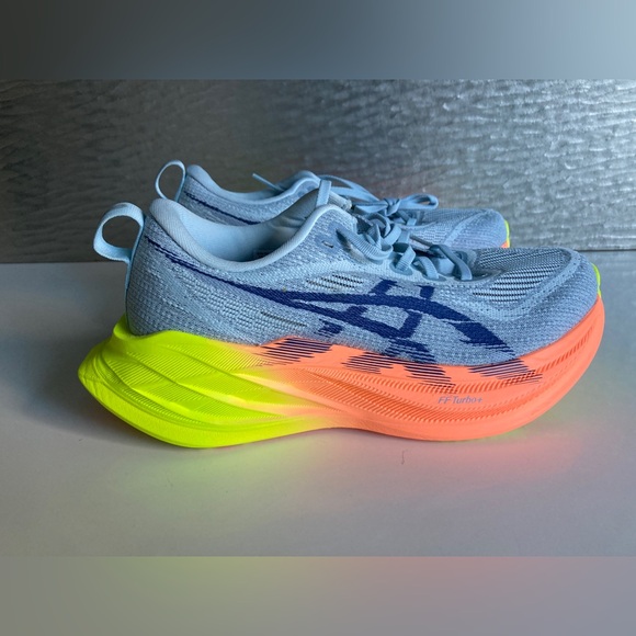 COPY - Asics Superblast 2 Paris Women’s Running Shoes - Picture 2 of 4